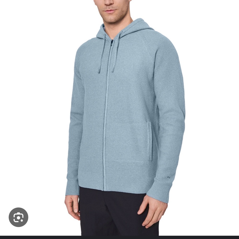 Men's Light Blue Sweater new with tag